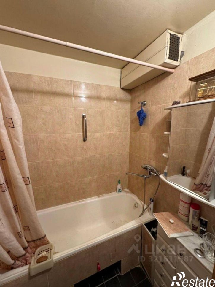 3-комн квартира ул Холмогорова, 19,  д. 19