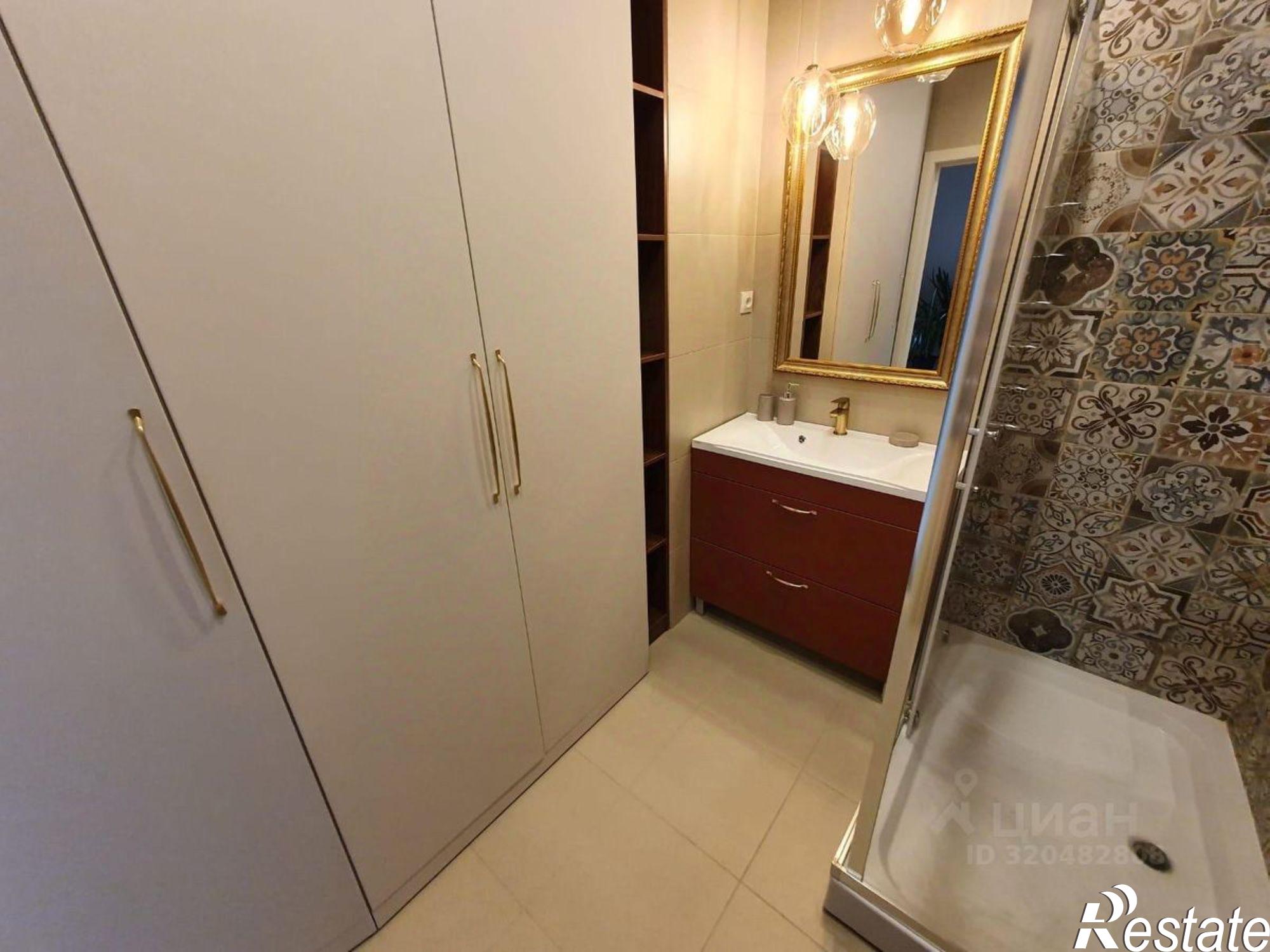 Сдать квартиру за 65 000 рублей на ул Максима Горького, 147