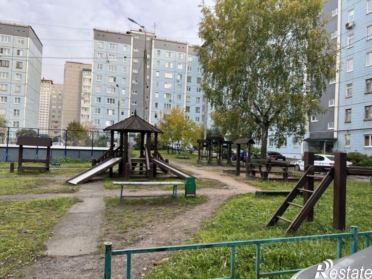 3-комн квартира ул Холмогорова, 19,  д. 19