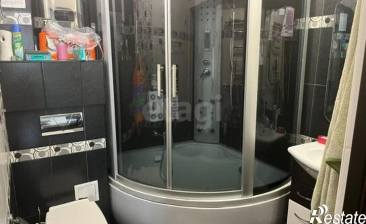 4-комн квартира ул 9 Января, 269,  д. 269