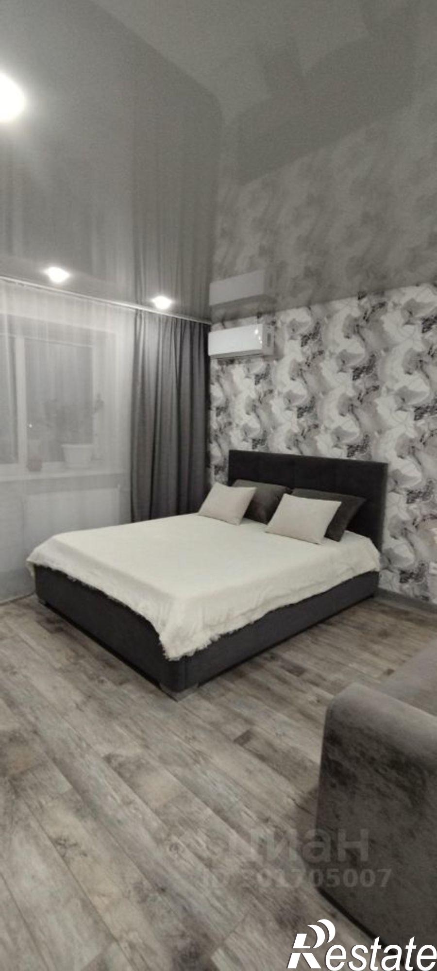 Сдать квартиру за 35 000 рублей на улица Петрова, 49