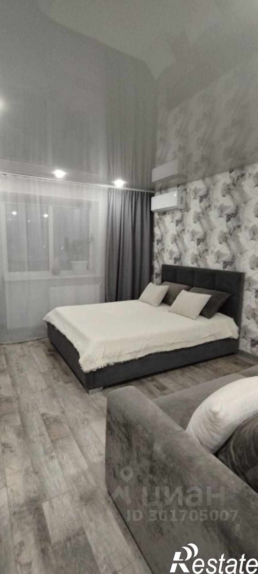 Сдать квартиру за 35 000 рублей на улица Петрова, 49