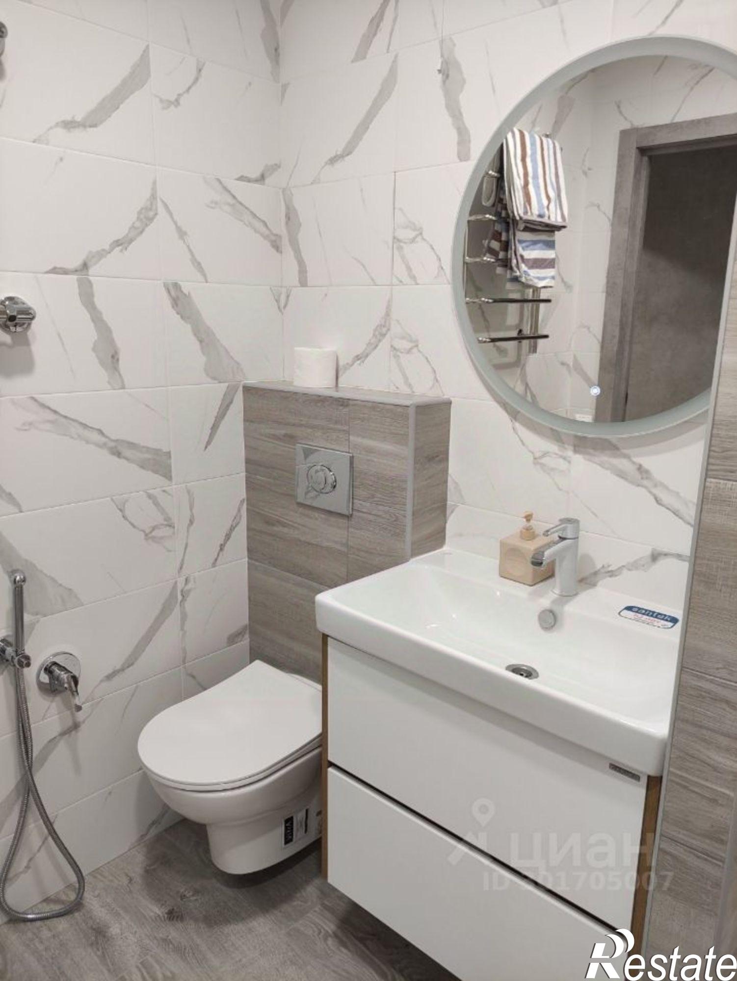 Сдать квартиру за 35 000 рублей на улица Петрова, 49