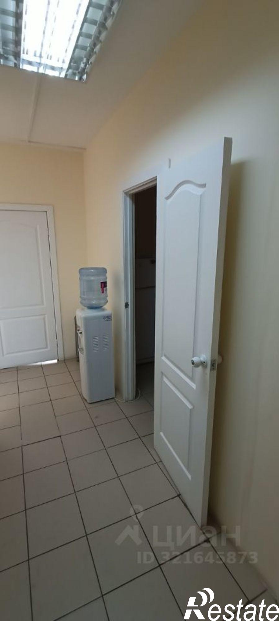 Купить офис, помещение под офис за 8 178 390 рублей на улица Василия Чугуевского, 9