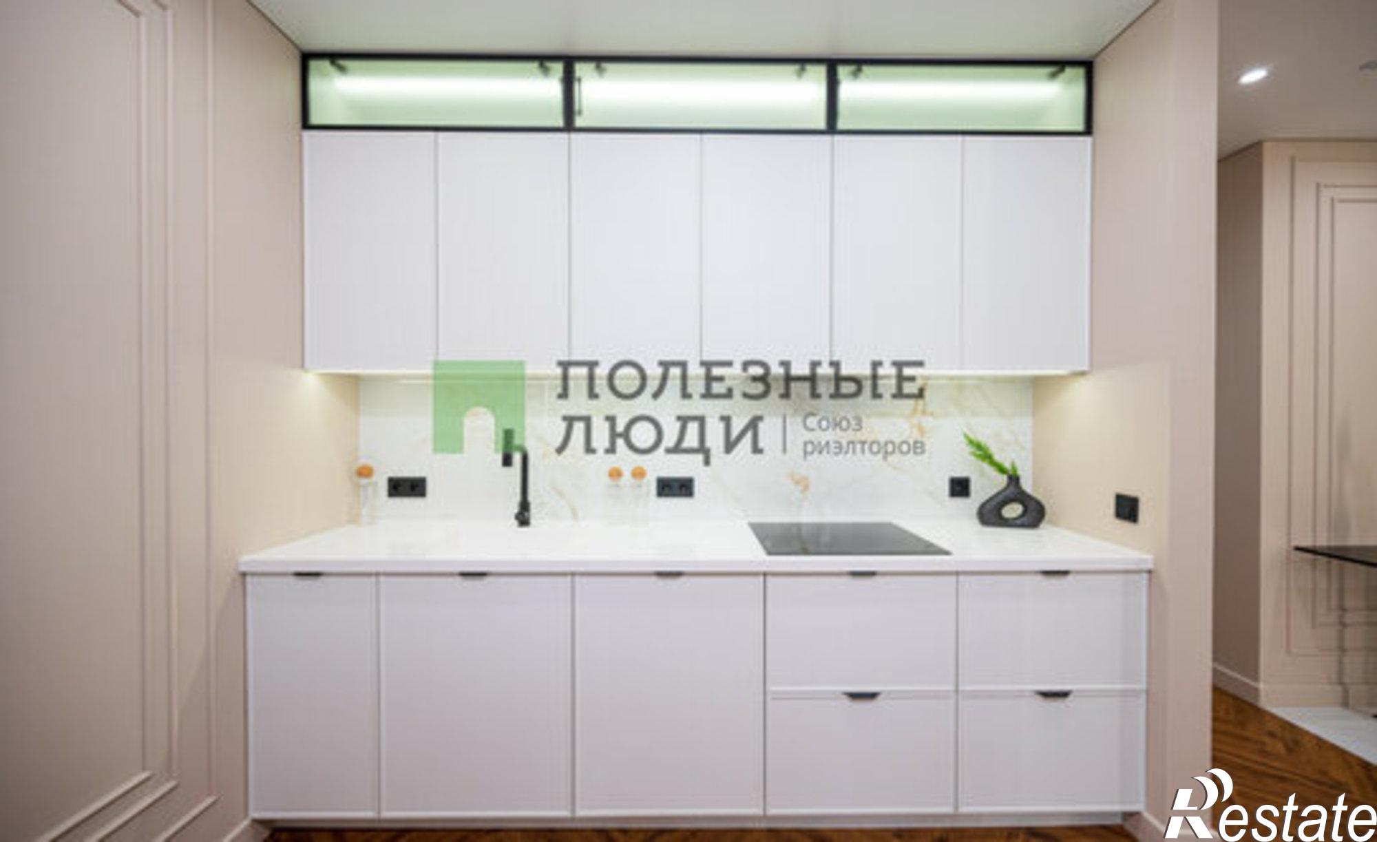 Купить квартиру за 16 900 000 рублей на ул Холмогорова, 105