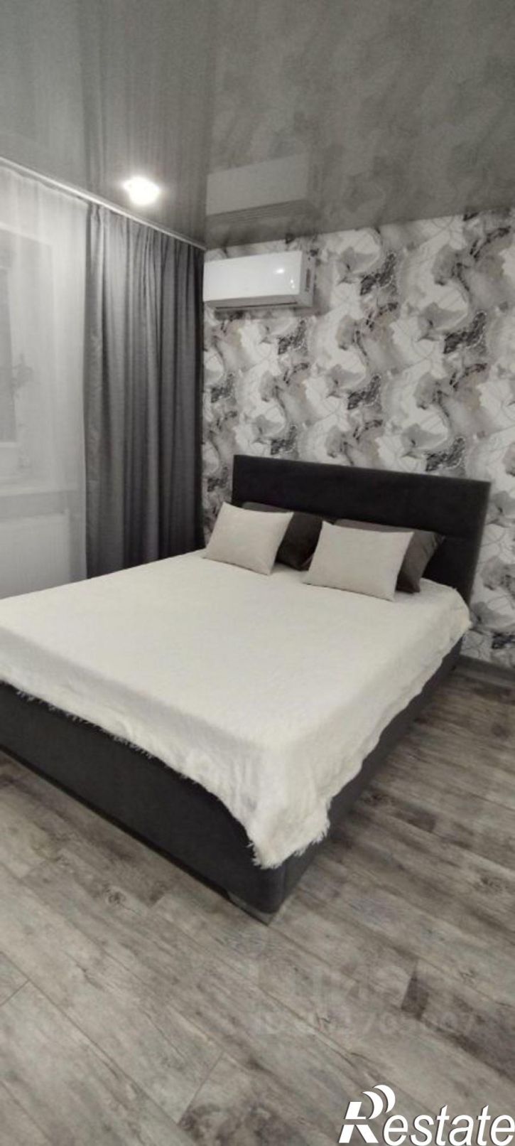 1-комн квартира улица Петрова, 49,  д. 49