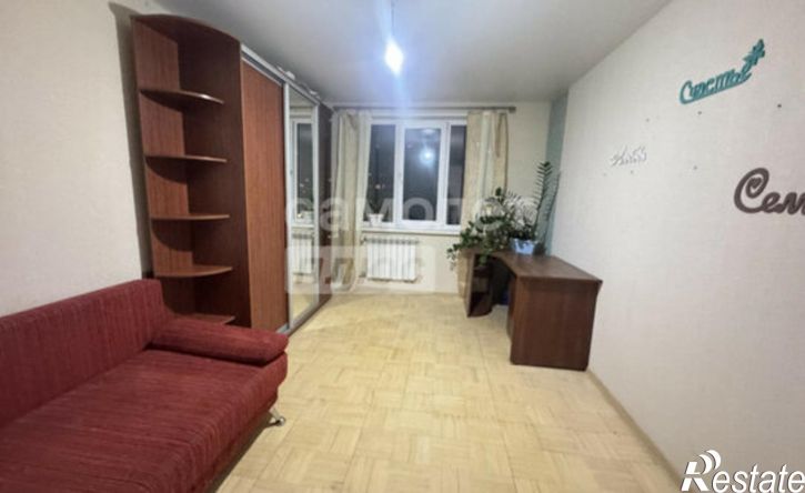 4-комн квартира ул Красногеройская, 105,  д. 105