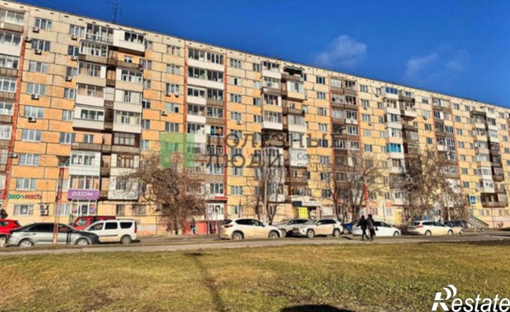 3-комн квартира улица Петрова, 9,  д. 9