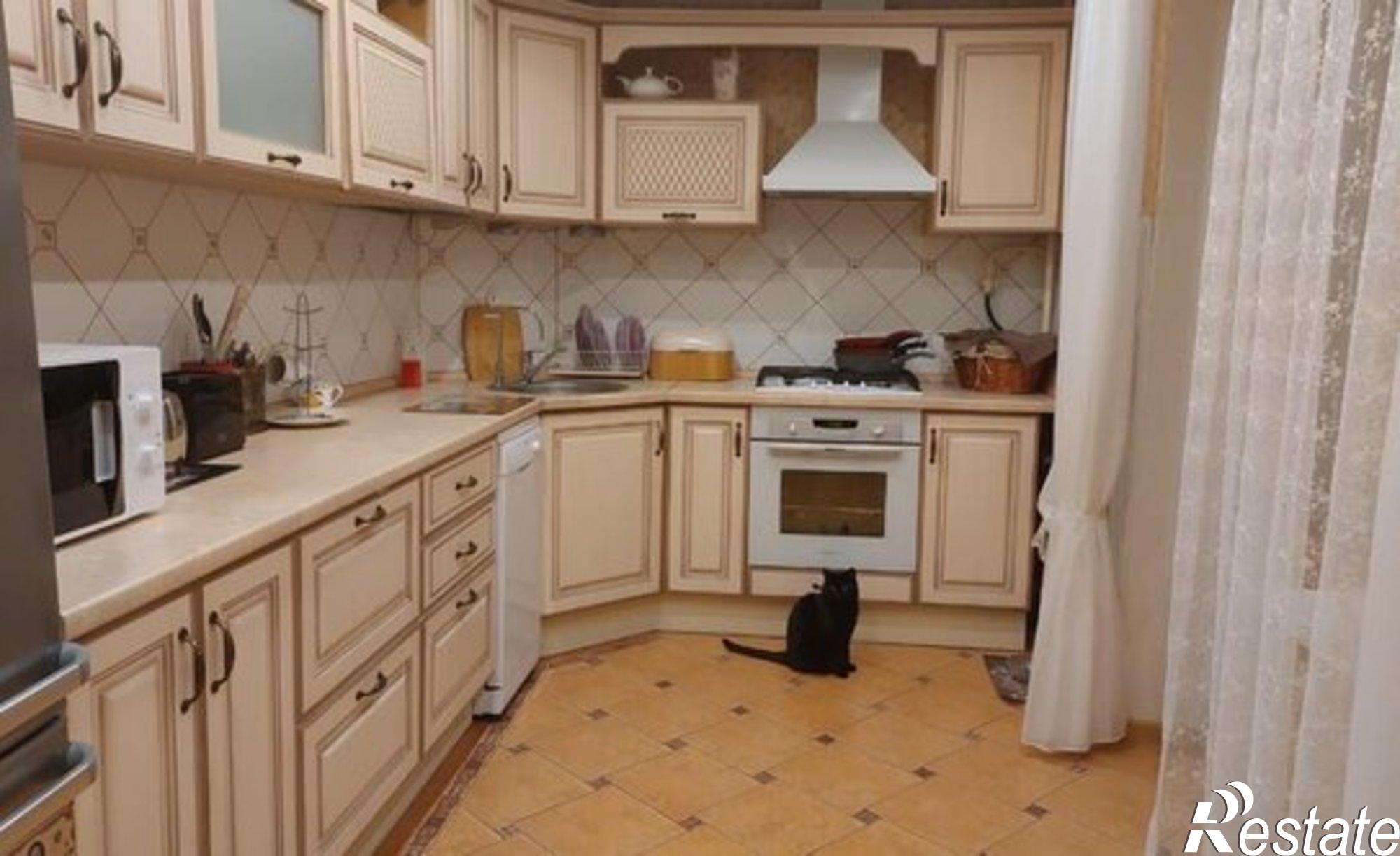 Купить квартиру за 10 000 000 рублей на ул Красноармейская, 71