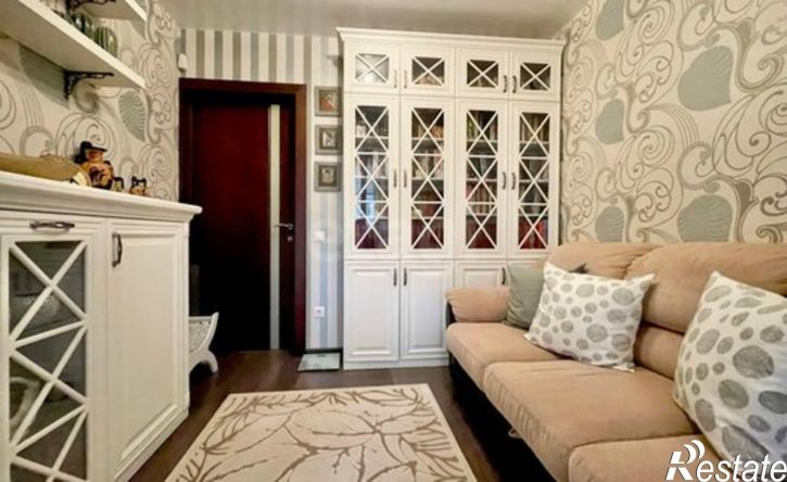 3-комн квартира ул им Репина, 10,  д. 10