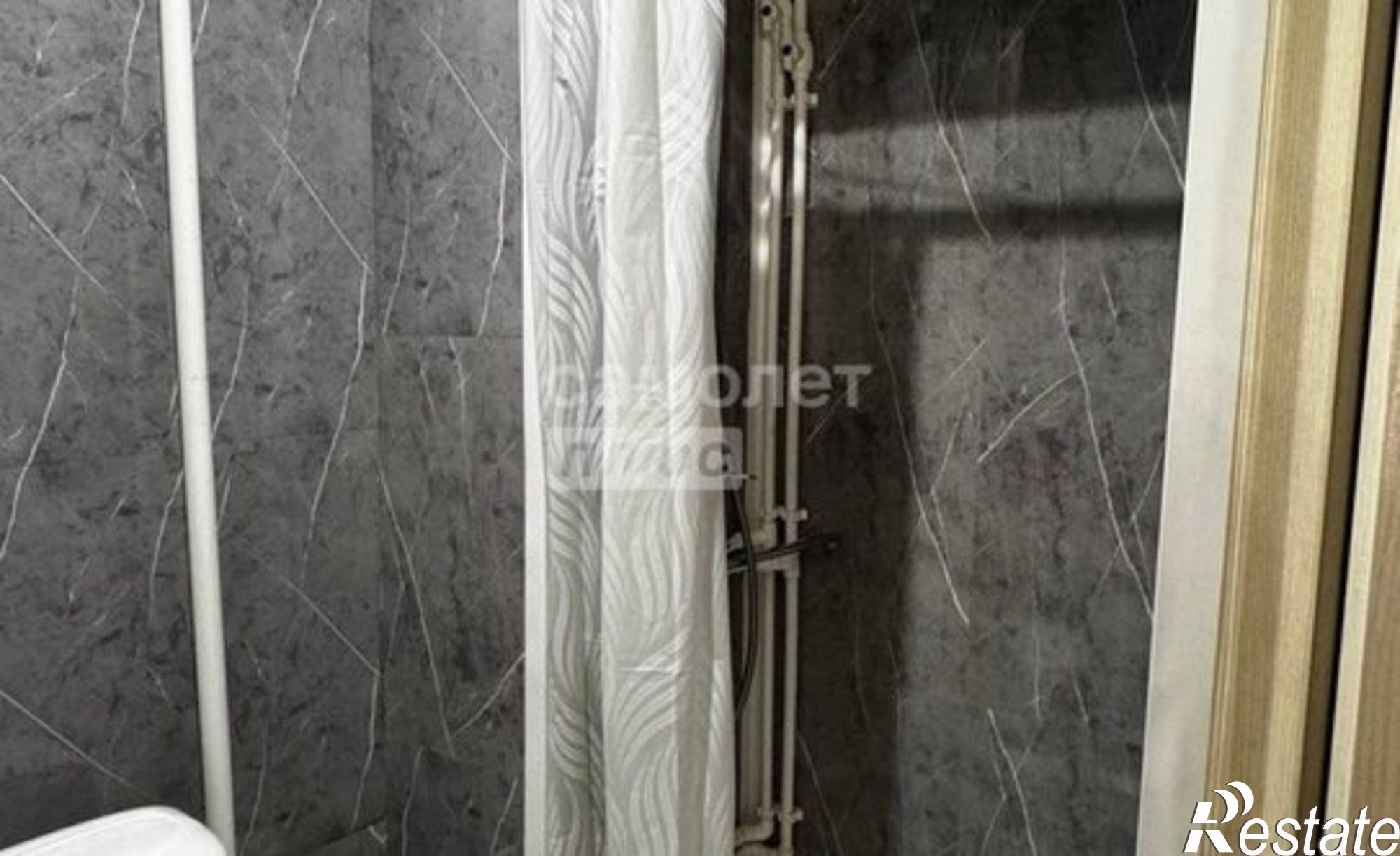 Купить квартиру за 2 000 000 рублей на ул Коммунаров, 351