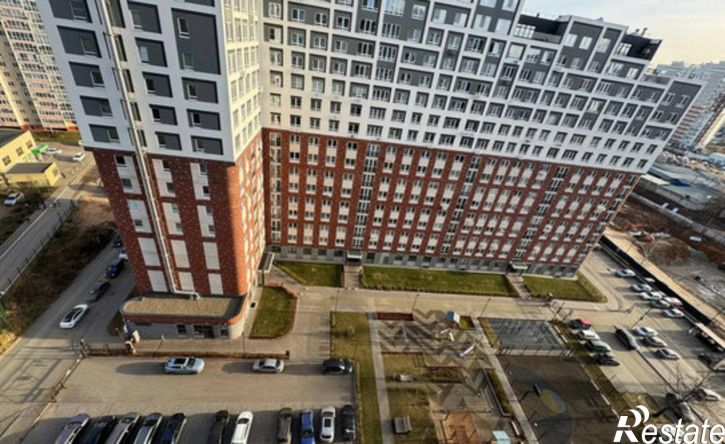 3-комн квартира улица Холмогорова, 107,  д. 107