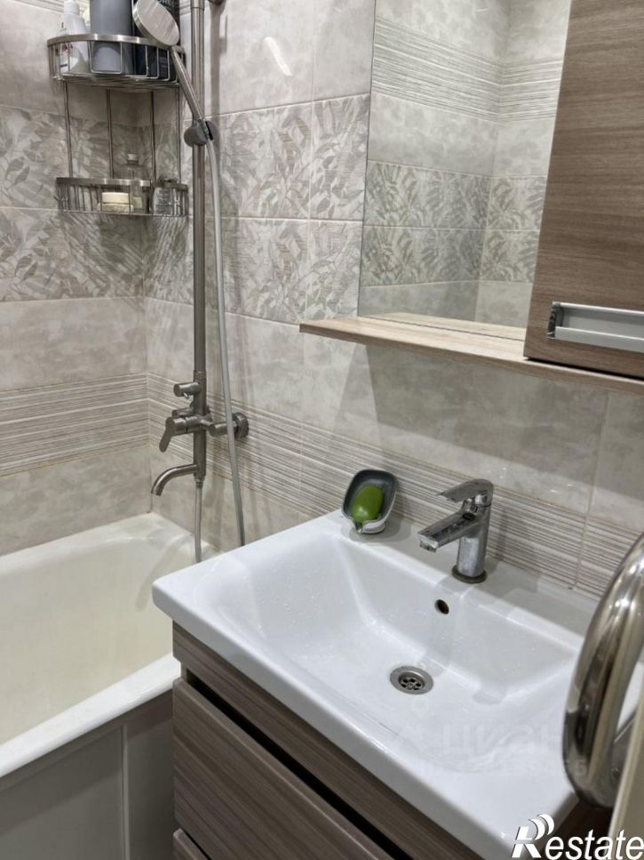 3-комн квартира ул Холмогорова, 19,  д. 19