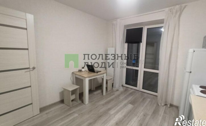 1-комн квартира улица Коммунаров, 327,  д. 327