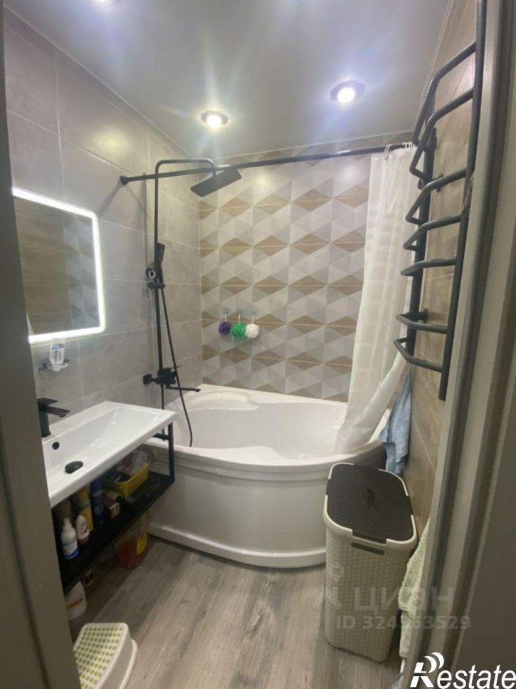 2-комн квартира улица 40 лет Победы, 75,  д. 75