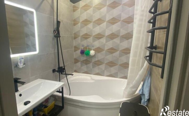 2-комн квартира ул 40 лет Победы, 75,  д. 75