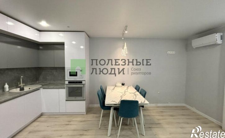 4-комн квартира пр-кт Им Конструктора Калашникова М.Т., 19,  д. 19