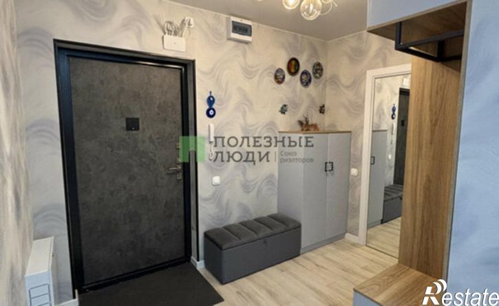 4-комн квартира пр-кт Им Конструктора Калашникова М.Т., 19,  д. 19