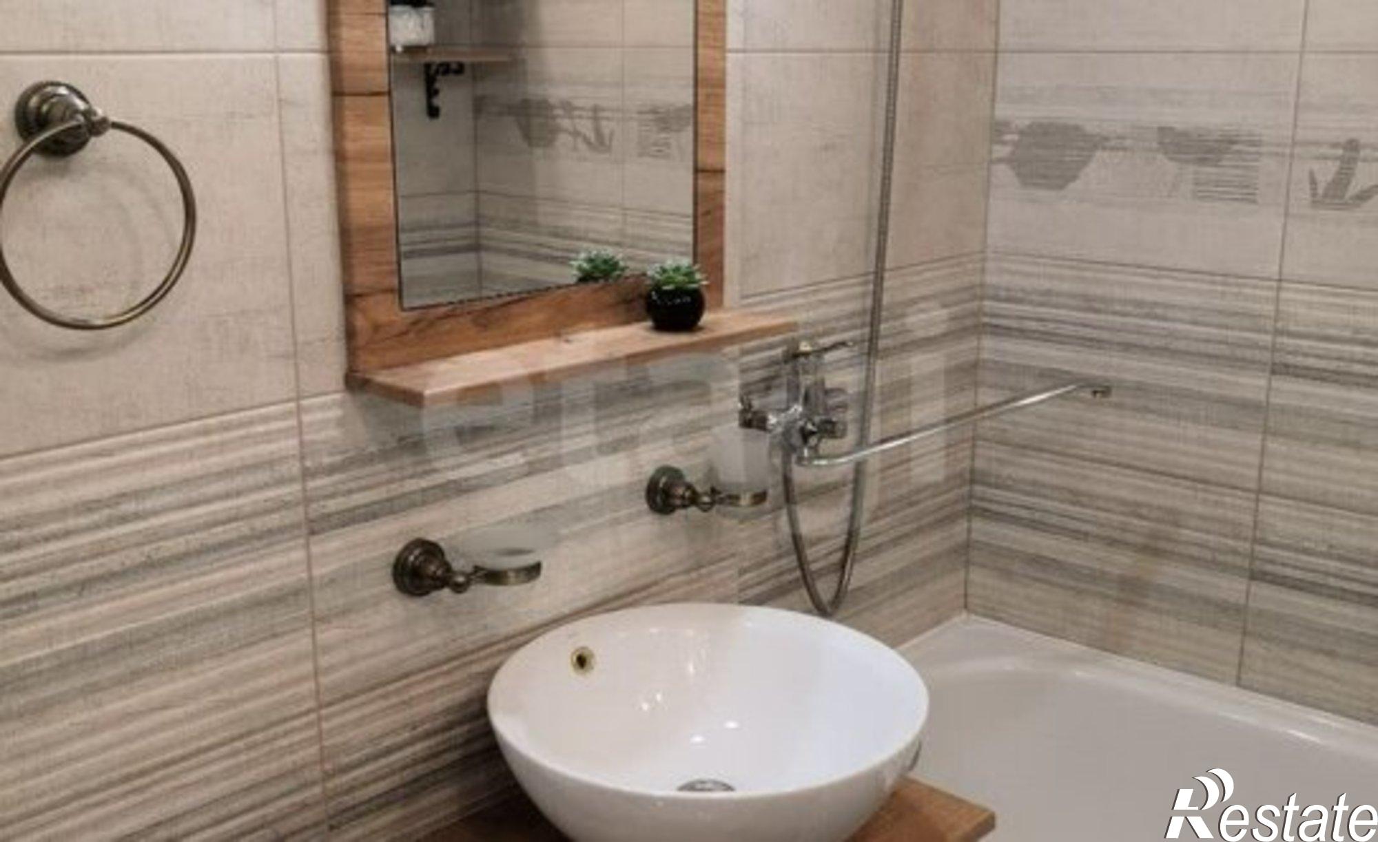 Купить квартиру за 6 100 000 рублей на пр-кт Им Конструктора Калашникова М.Т., 1