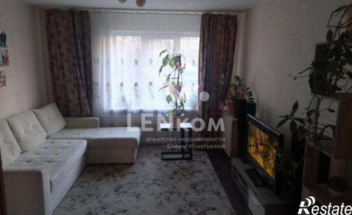 3-комн квартира улица 40 лет Победы, 102,  д. 102