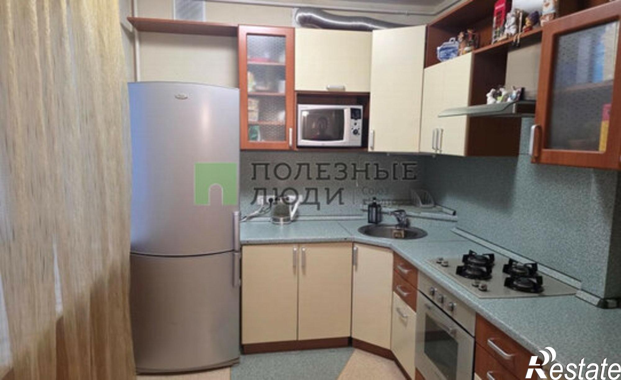 Купить квартиру за 10 500 000 рублей на пл Им 50-летия Октября, 11