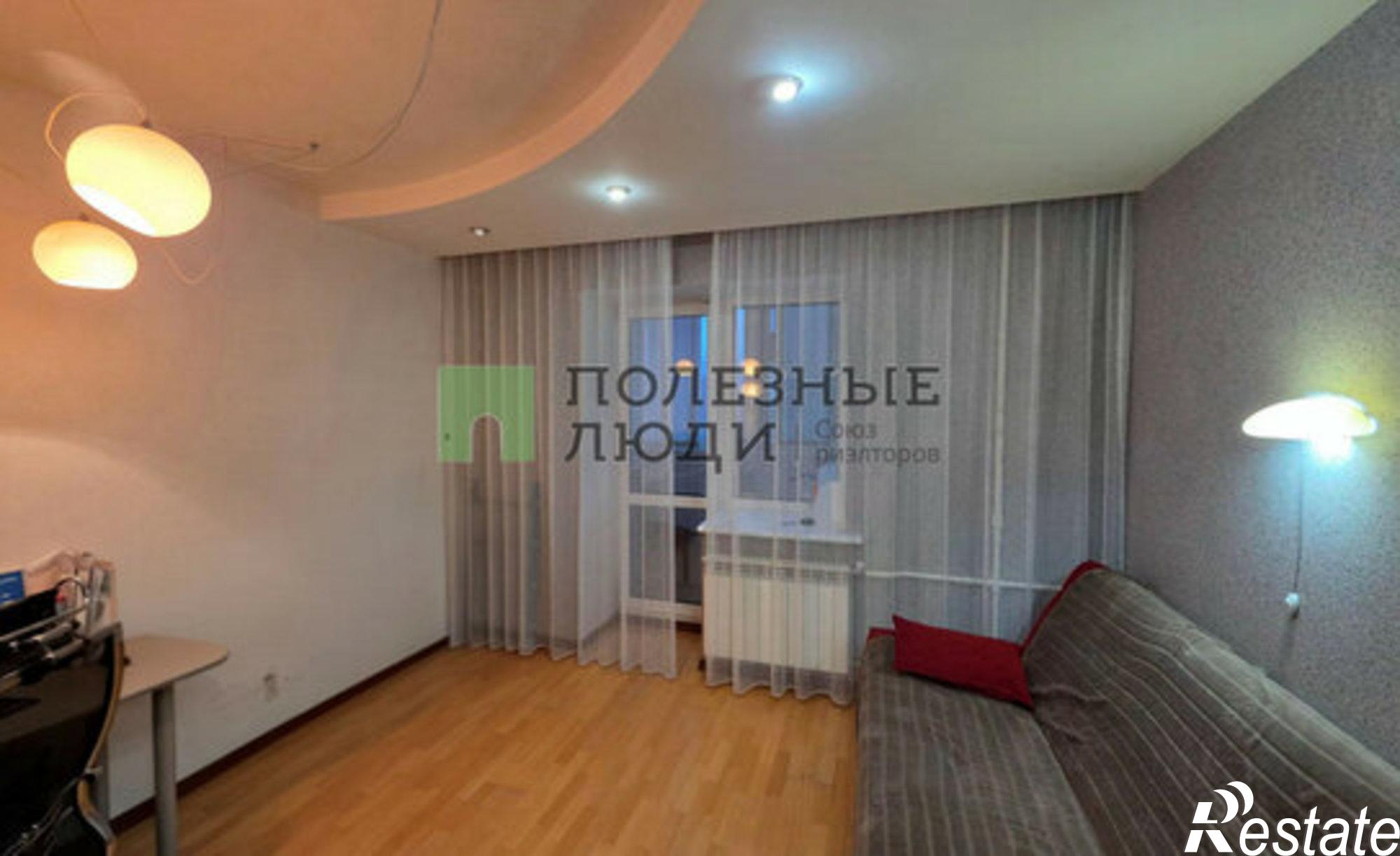 Купить квартиру за 10 500 000 рублей на пл Им 50-летия Октября, 11