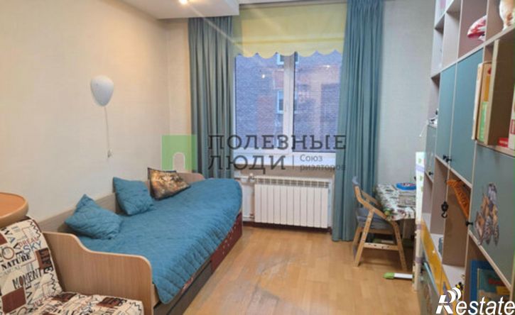 4-комн квартира пл Им 50-летия Октября, 11,  д. 11