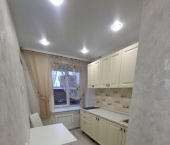 2-комн, 30кв м, этаж 1/10 улица 9 Января, 185А