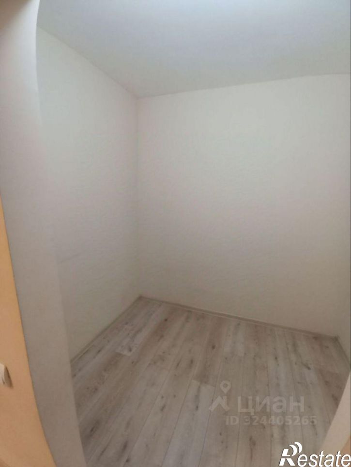 2-комн квартира улица Холмогорова, 87,  д. 87