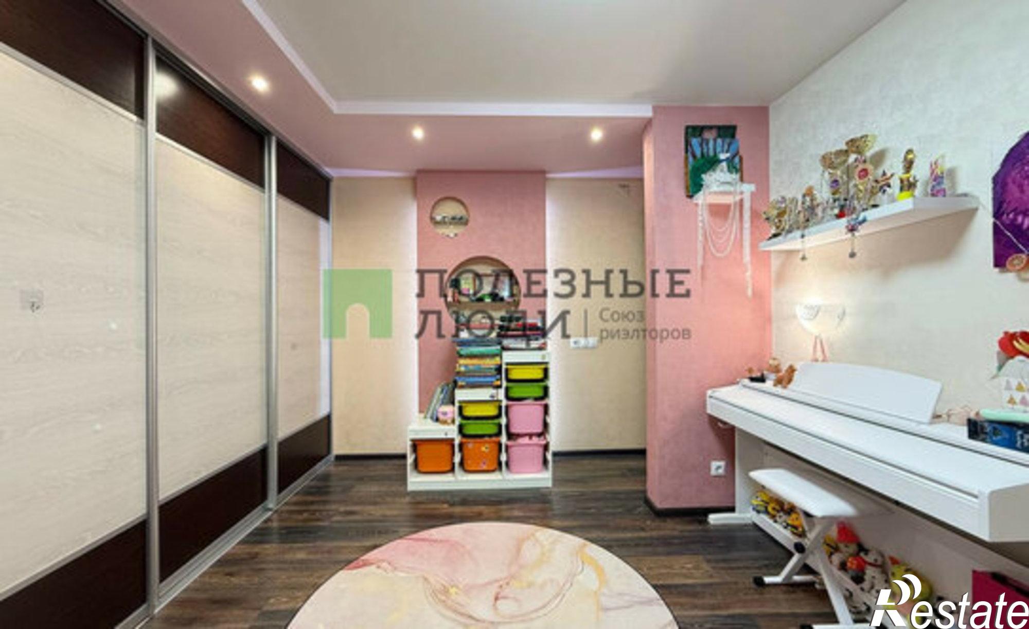 Купить квартиру за 5 800 000 рублей на ул Камбарская, 25