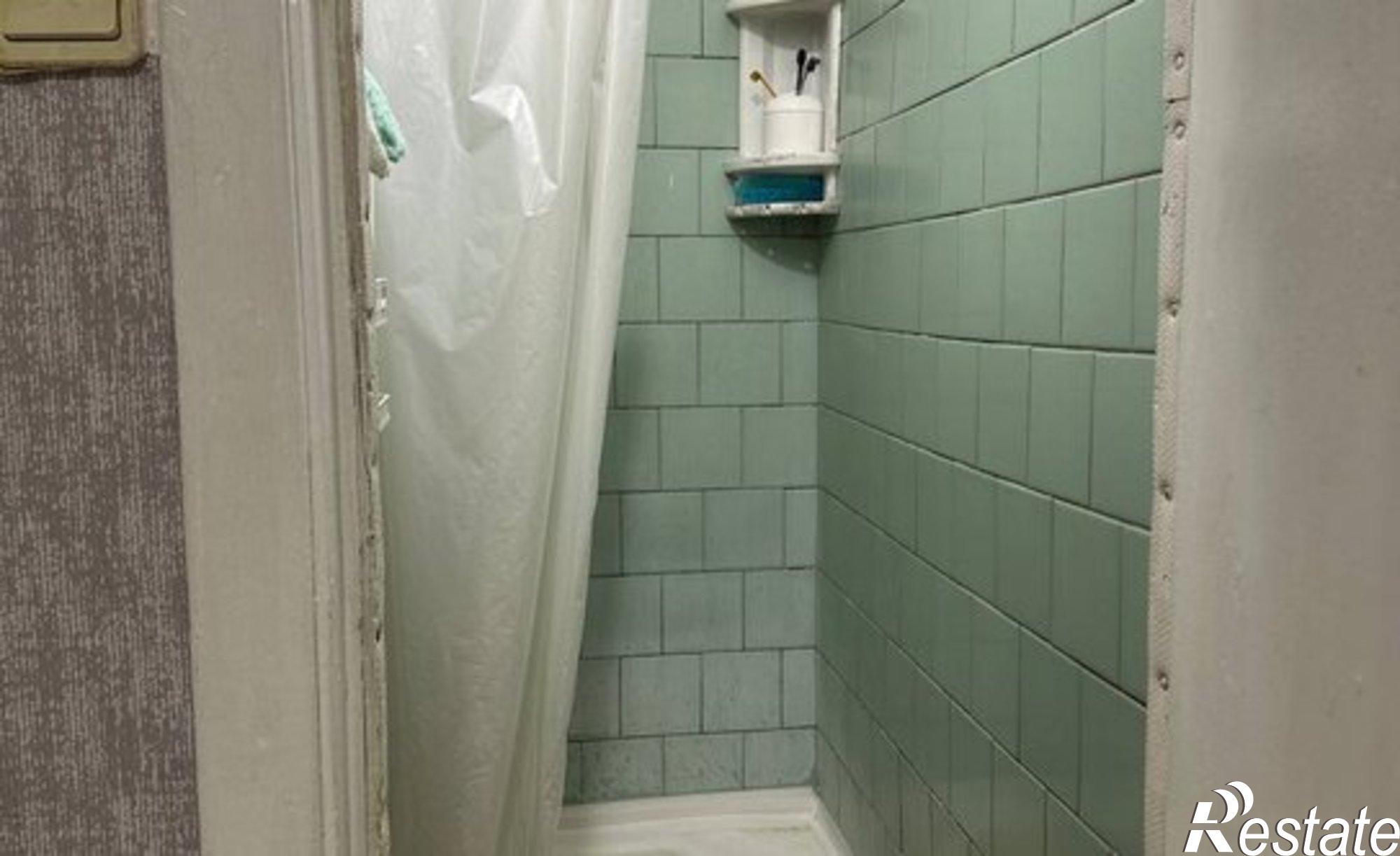 Купить квартиру за 1 100 000 рублей на улица Орджоникидзе, 8