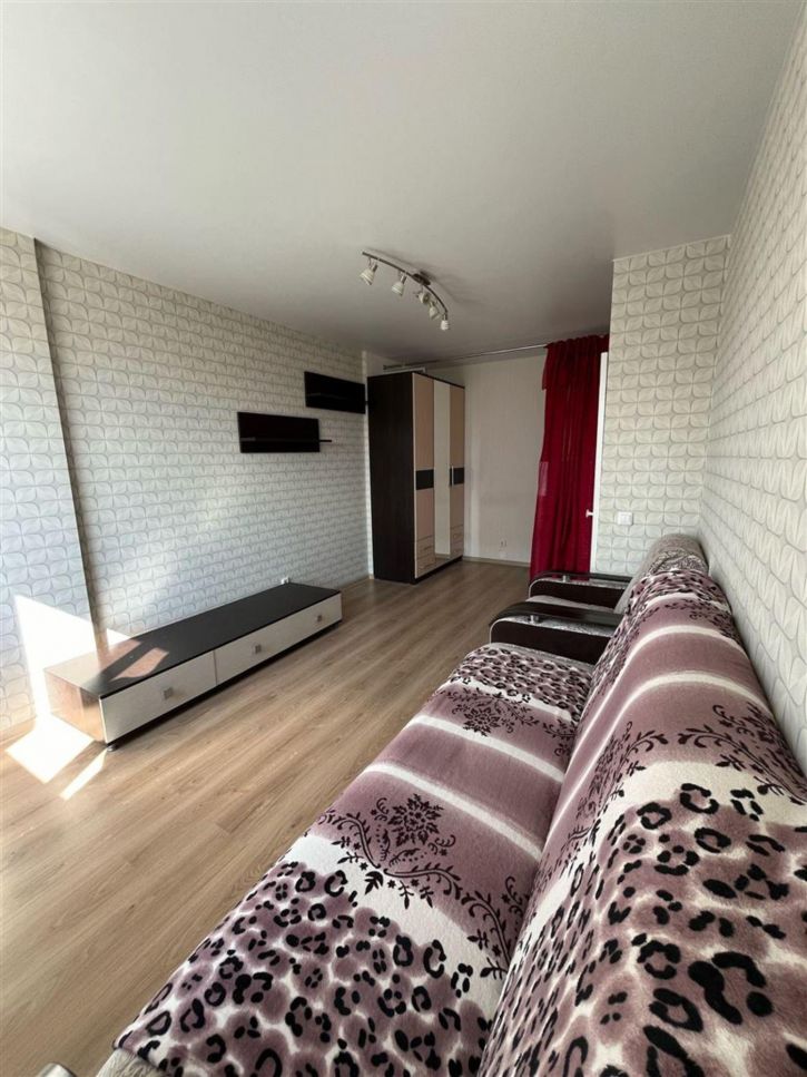 1-комн квартира в новом доме ул Героя России Ильфата Закирова, д. 21