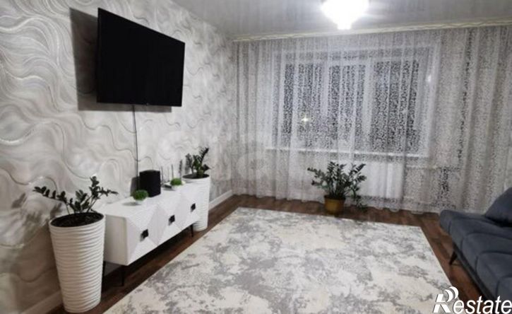 4-комн квартира ул Динамовская, 83,  д. 83