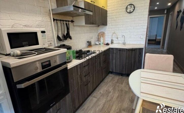 3-комн квартира ул Дзержинского, 20,  д. 20