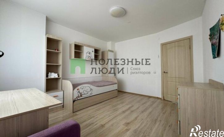 2-комн квартира улица Героя России Ильфата Закирова, 36,  д. 36