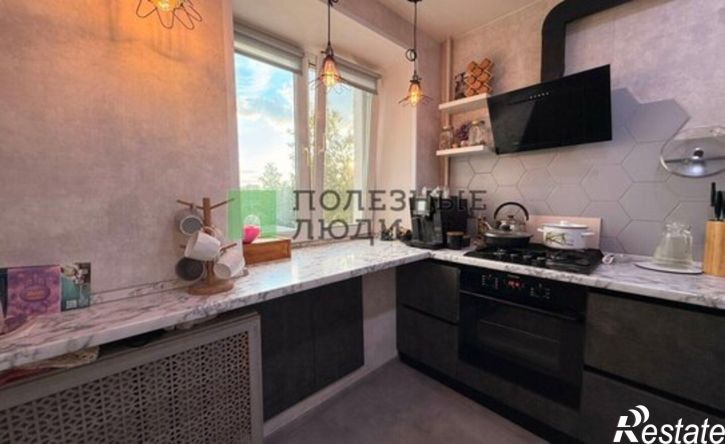3-комн квартира Квартальный пр-д, 82,  д. 82