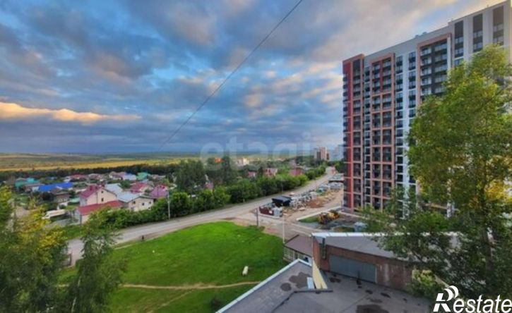 3-комн квартира ул Камбарская, 35,  д. 35