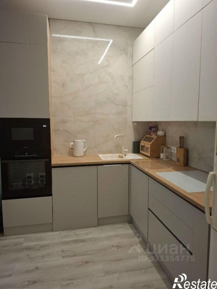 3-комн квартира ул Холмогорова, 105,  д. 105