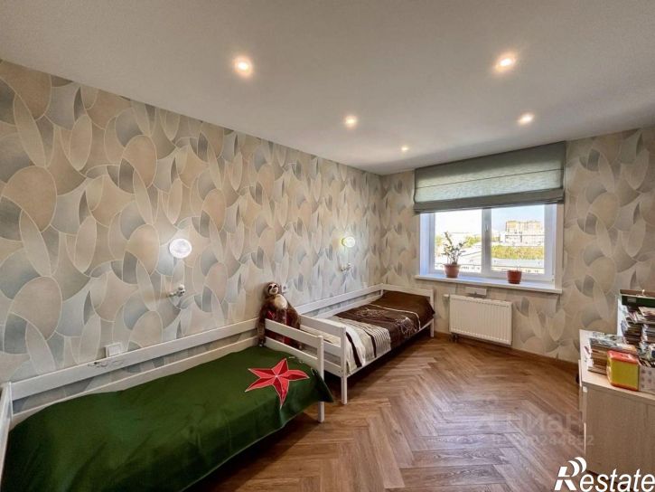 2-комн квартира улица Коммунаров, 327,  д. 327