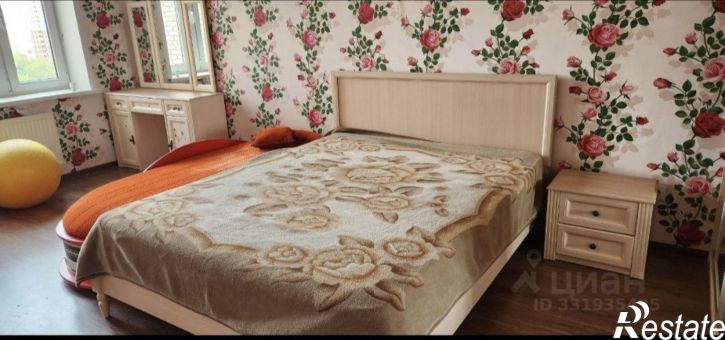 2-комн квартира ул Софьи Ковалевской, 15,  д. 15