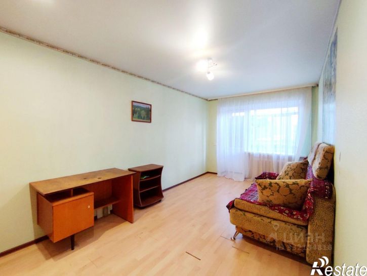 2-комн квартира пл Им 50-летия Октября, 12,  д. 12
