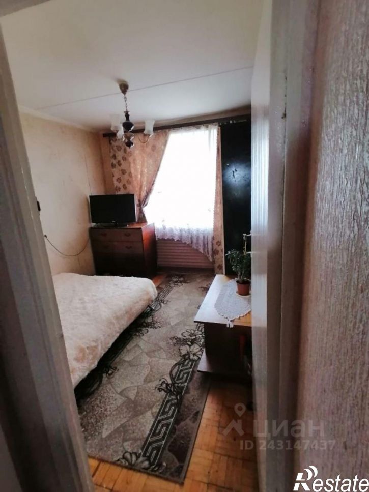 3-комн квартира ул Камбарская, 37,  д. 37