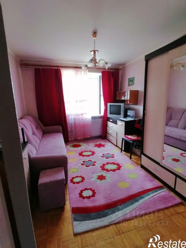 3-комн квартира ул Камбарская, 37,  д. 37