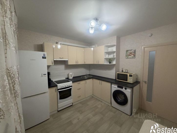 2-комн квартира ул им Петрова, 43 3,  д. 43 3,  к. 3