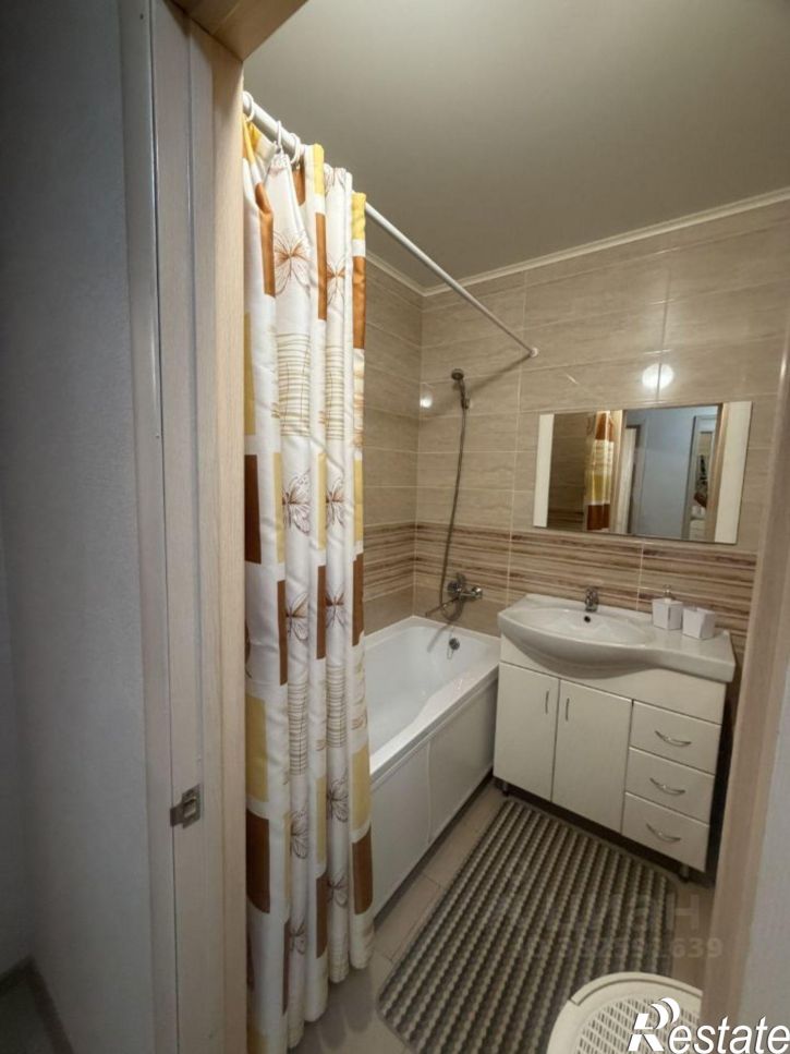 2-комн квартира ул им Петрова, 43 3,  д. 43 3,  к. 3