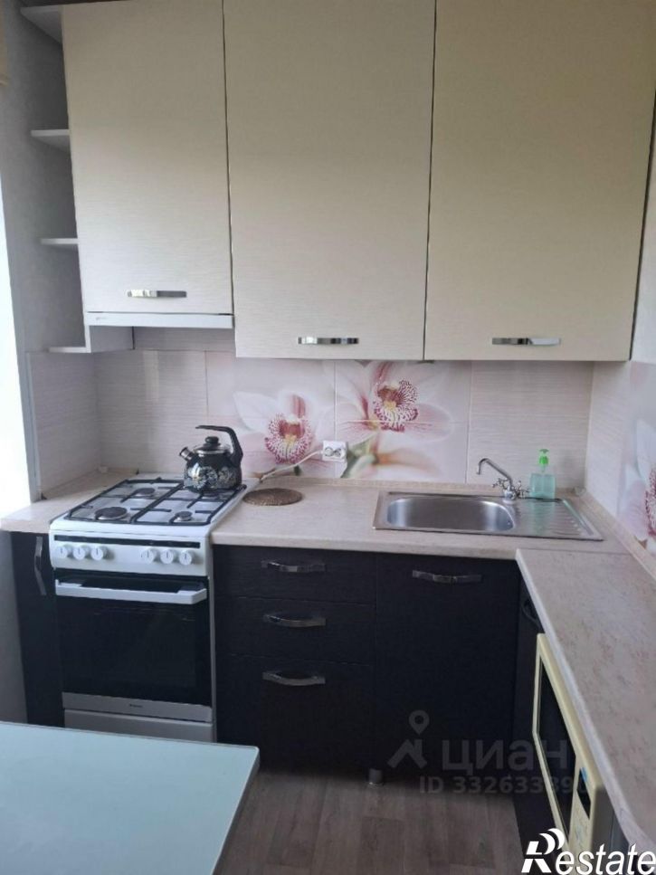 3-комн квартира ул 9 Января, 219,  д. 219