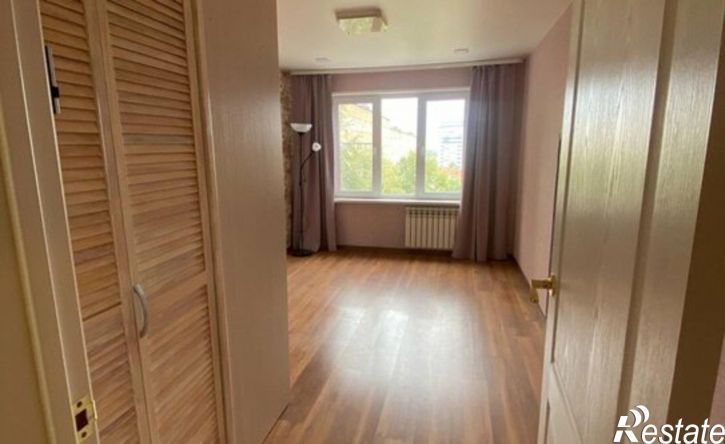 4-комн квартира ул Автозаводская, 48,  д. 48