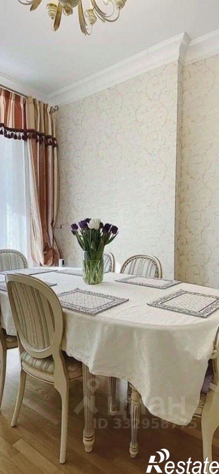 5-комн квартира ул 10 лет Октября, 17А,  д. 17А