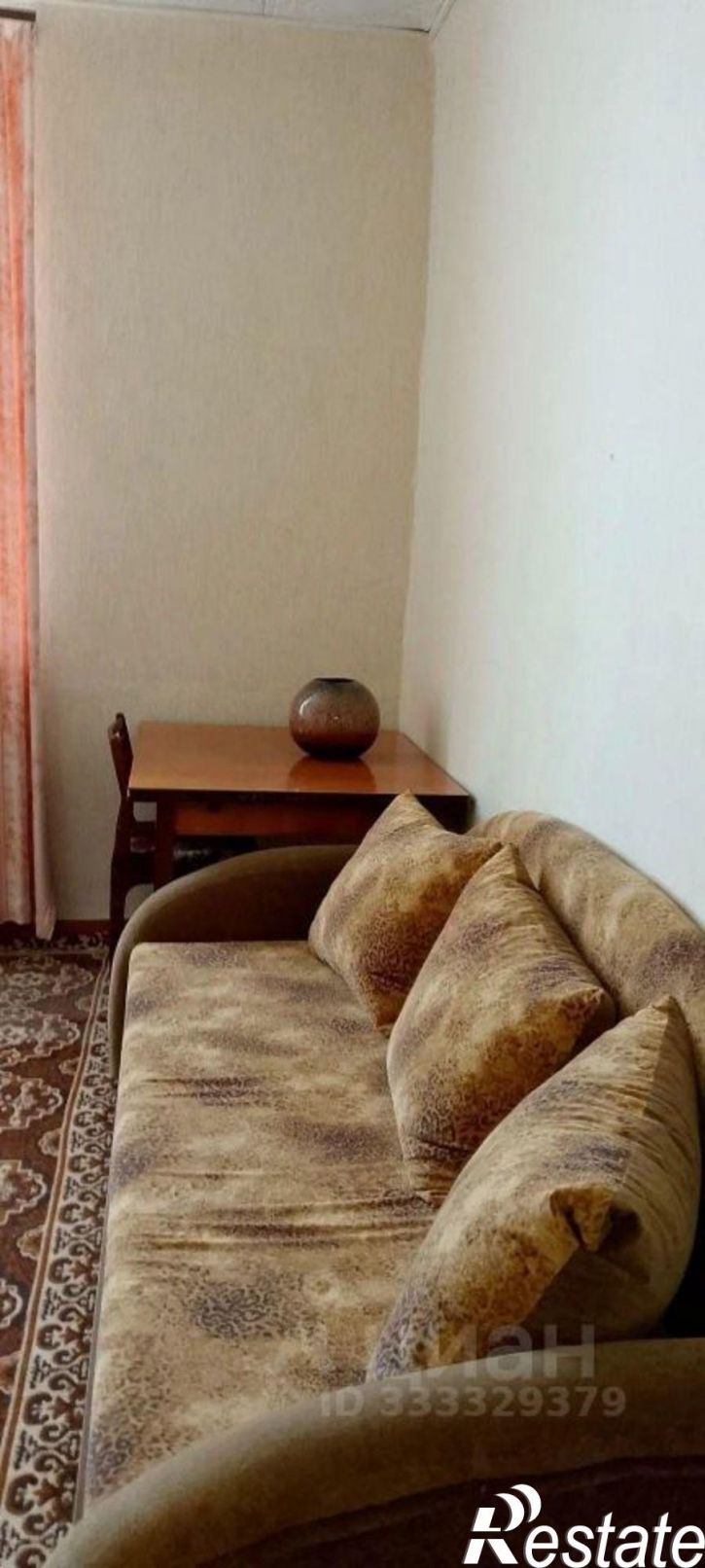 2-комн квартира пл Им 50-летия Октября, 5,  д. 5