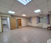 офис 140.7 кв м 50 лет Пионерии улица, 27